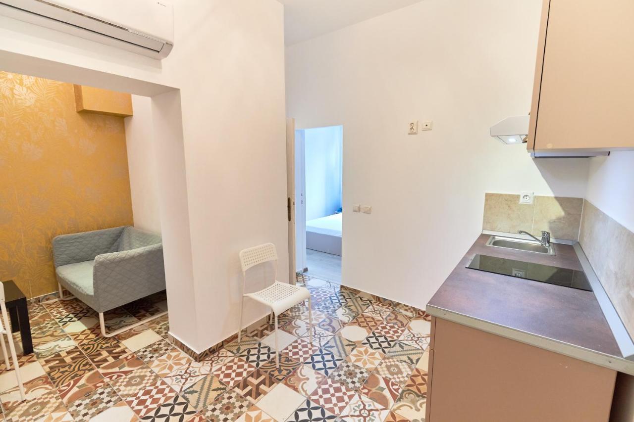 Stanford Aparthotel Gara De Nord Bukarest Kültér fotó