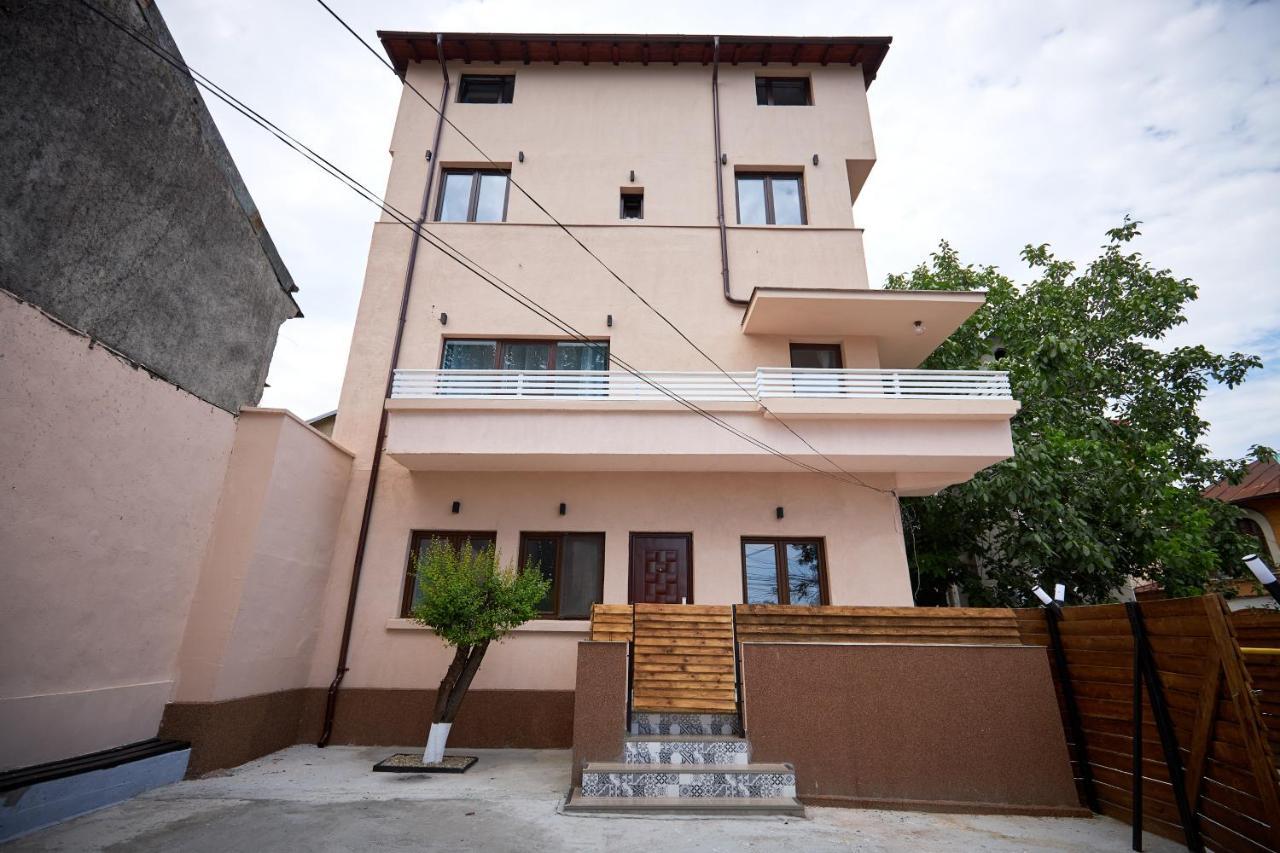 Stanford Aparthotel Gara De Nord Bukarest Kültér fotó