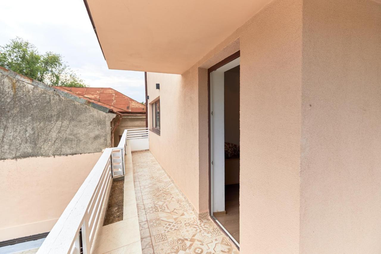 Stanford Aparthotel Gara De Nord Bukarest Kültér fotó